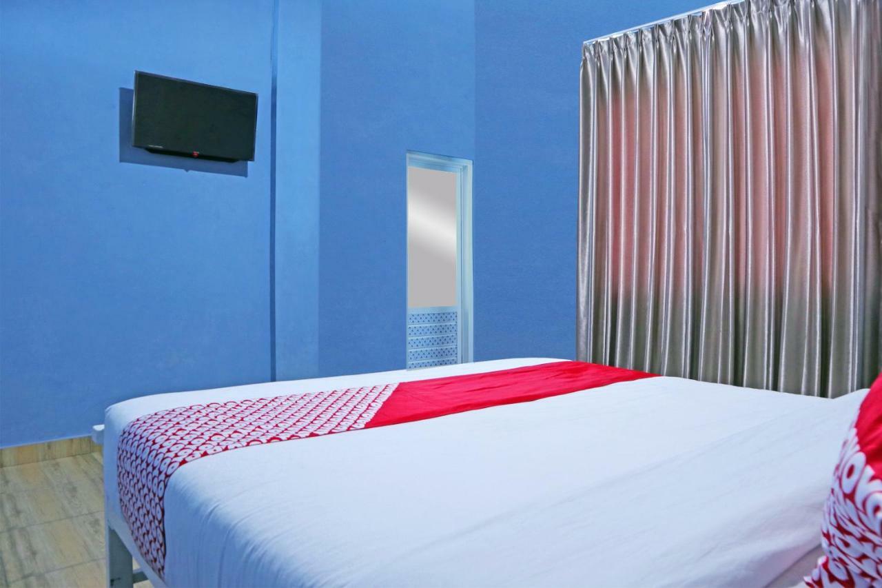 Oyo 1386 Hotel Grand Gabelo Bukittinggi Exteriör bild